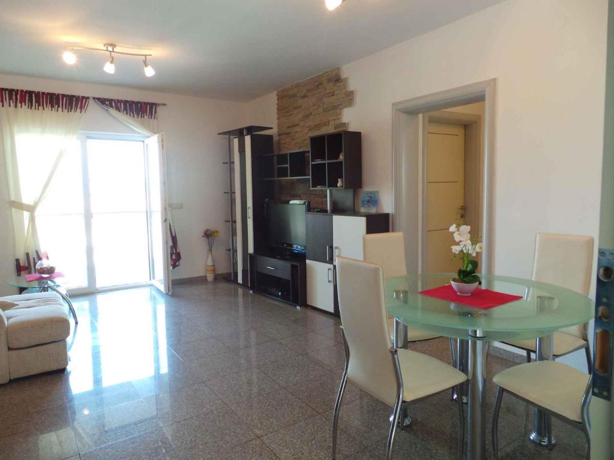 Holiday Home In Malinska/Insel Krk 13031 Zewnętrze zdjęcie